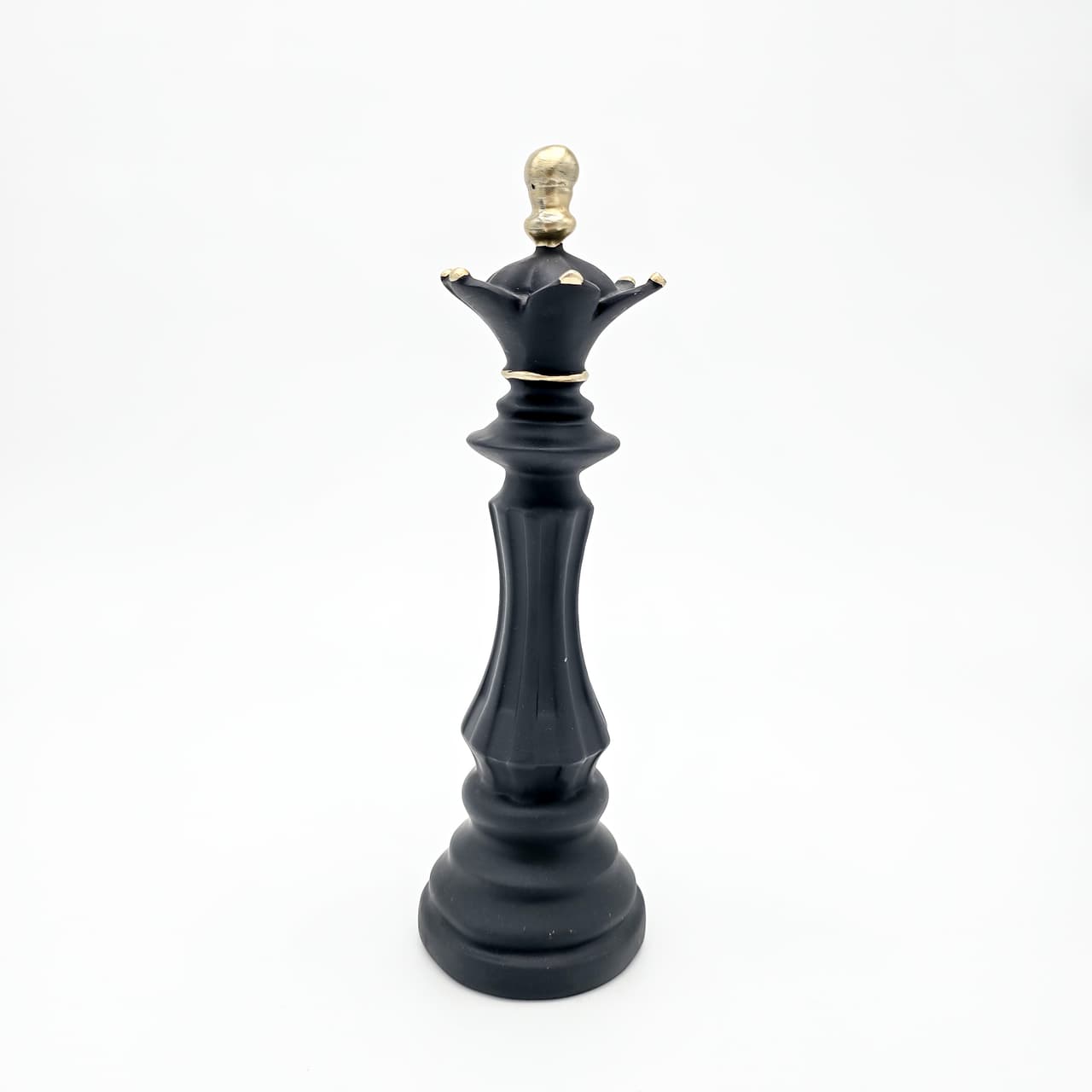 Decoratiune BLACK CHESS QUEEN rasina 30cm